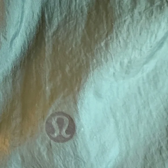Lululemon Women's Green Hooded light Jacket - Picture 5 of 5